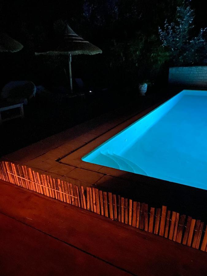 La Bastide Aixoise Avec Piscine Et Jacuzzi Prive Apartment Aix-en-Provence Exterior photo